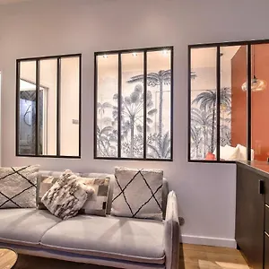 https://new-charming-1br-apt-in-15.fr-paris.fr