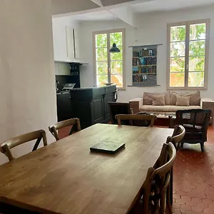 Beau 3 Pièces 83 M2 Au Coeur Du Centre Historique D'aix En Provence Appartement